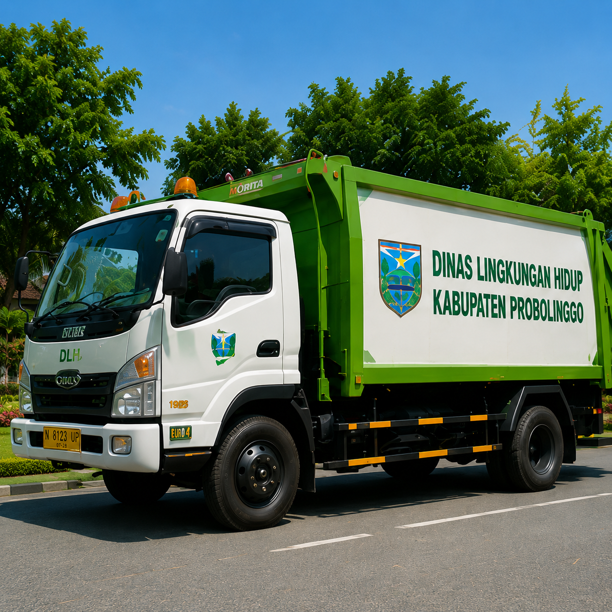 Armada pengangkut sampah DLH